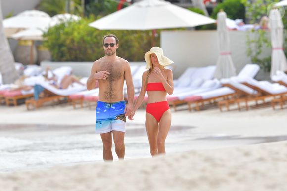 James Middleton et sa fiancée Alizée Thevenet en vacances à Saint Barthélemy le 2 janvier 2020. Agence / Bestimage