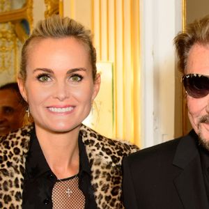 Johnny Hallyday et sa femme Laeticia - Remise de décoration de Commandeur de l'Ordre des Arts et des Lettres à Harvey Keitel au ministère de la culture à Paris. Le 13 octobre 2015