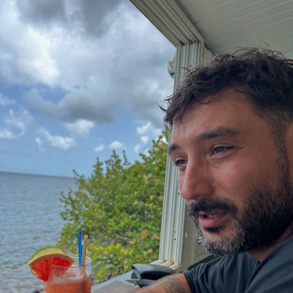 Jérémy Frérot a été le premier à partager ses photos de vacances sur Instagram

Jérémy Frérot partage des photos de ses vacances en Martinique. Photo publiée sur Instagram en août 2025.
