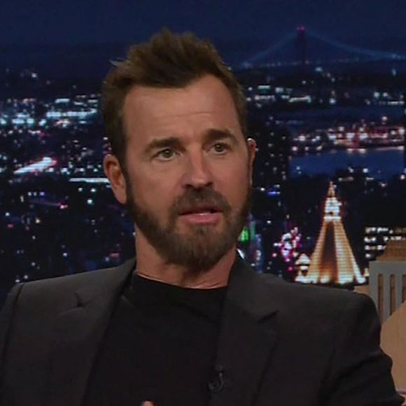 Justin Theroux a confirmé ses fiançailles avec sa petite amie Nicole Brydon Bloom lors de son passage à l'émission de chat de fin de soirée aux États-Unis pour promouvoir son nouveau film Beetlejuice Beetljuice. L'acteur de 53 ans - qui était auparavant marié à la star de Friends, Jennifer Aniston - a confirmé l'heureuse nouvelle en discutant avec l'animateur Jimmy Fallon. 
©Backgrid UK/ Bestimage