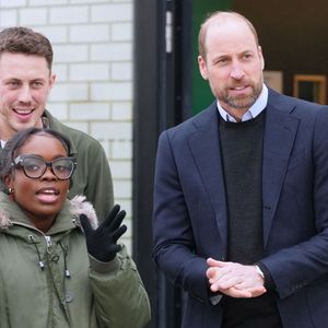 Et si le futur roi a indiqué qu'il ne serait malheureusement pas présent, le 16 février 2025, à la 78ème cérémonie des Bafta, il ne snobe pas, pour autant, l'industrie du septième art : il a en effet visité, le 12 février 2025, un lieu important du milieu du cinéma anglais.

Le prince William, prince de Galles, visite la London Screen Academy à Londres le 12 février 2025. ALPHA AGENCY / BESTIMAGE