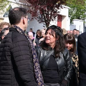 Romane Bohringer - Sorties des obsèques de Bruno Salomone en l'église Sainte-Anne de Polangis de Joinville-le-Pont (Val-de-Marne) le 23 mars 2026. © Cyril Moreau - Dominique Jacovides / Bestimage