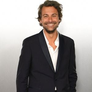 Bertrand Chameroy au photocall de la soirée Lacoste X Chien 51 au club Silencio en marge du 78ème Festival International du Film de Cannes, France, le 18 mai 2025. © Romain Doucelin/Bestimage