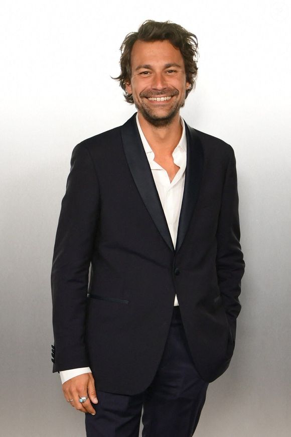 Bertrand Chameroy au photocall de la soirée Lacoste X Chien 51 au club Silencio en marge du 78ème Festival International du Film de Cannes, France, le 18 mai 2025. © Romain Doucelin/Bestimage