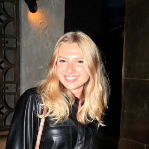 Exclusif - Valentine Sled (fille de S. Davant) - Caroline Margeridon fête son 56ème anniversaire au restaurant "Manko" à Paris le 29 septembre 2022. © Philippe Baldini/Bestimage