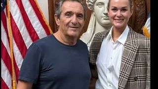 Laeticia Hallyday et son compagnon Serge Varsano passent à la vitesse supérieure : ils ont choisi cette ville pour emménager ensemble