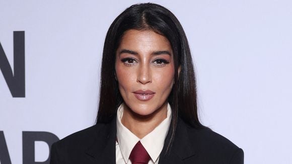 Leïla Bekhti ne jure que par lui : voici son salon de coiffure situé à Paris,un endroit tout à fait accessible