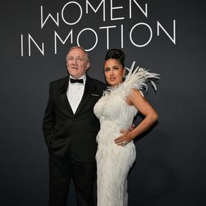 François-Henri Pinault et Salma Hayek assistent au dîner « Kering Women In Motion » dans le cadre du 79e Festival de Cannes, à Cannes, en France, le 17 mai 2026. Photo de Julien Reynaud/APS-Medias/ABACAPRESS.COM