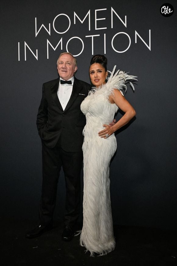 François-Henri Pinault et Salma Hayek assistent au dîner « Kering Women In Motion » dans le cadre du 79e Festival de Cannes, à Cannes, en France, le 17 mai 2026. Photo de Julien Reynaud/APS-Medias/ABACAPRESS.COM