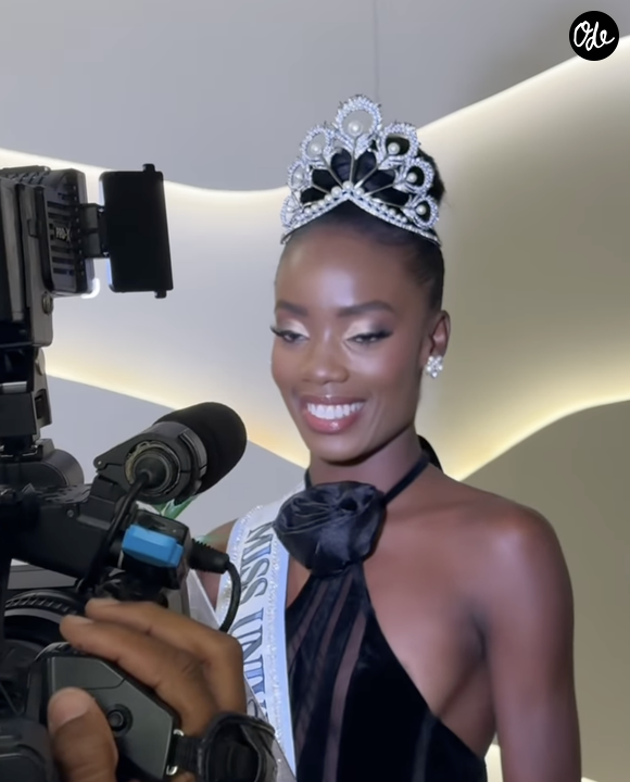 "C’est une candidate expérimentée, elle a déjà un bagage. Elle a terminé septième de Miss Monde 2018, donc on sait qu’elle a du potentiel. J’ai tout de suite pensé à elle pour représenter la Martinique à Miss Universe", a déclaré Georges Nandan, fraîchement élu directeur de Miss Universe Martinique, à son sujet. 

Profil Instagram de Larissa Ségarel