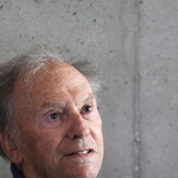 Jean-Louis Trintignant assiste à la deuxième édition du Festival du film de Lyon, à Lyon, France, le 6 octobre 2010. Photos par Vincent Dargent/ABACAPRESS.COM