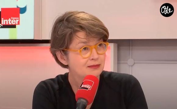 À 51 ans, malgré un salaire divisé par quatre, Carine Bécard assume pleinement cette « vertigineuse » reconversion et construit désormais une deuxième vie professionnelle dans sa Bourgogne natale.

Carine Bécard face à Christophe Castaner sur France Inter (Capture d'écran YouTube - France Inter en 2017).
