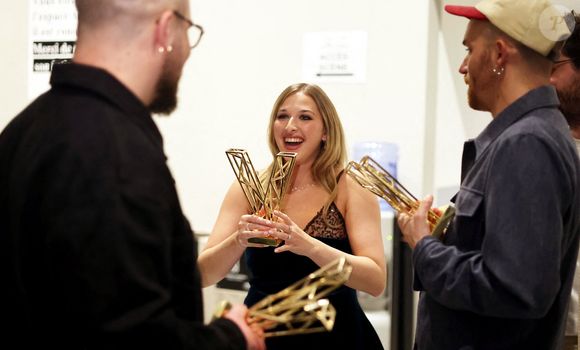 Exclusif - Helena (chanson originale de l'année) - Backstage de la cérémonie des 41èmes Victoires de la Musique à la Seine Musicale à Boulogne-Billancourt le 13 février 2026.

© Jacovides / Moreau / Bestimage