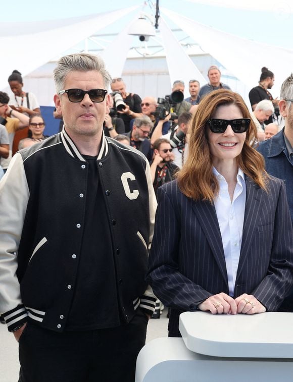 Benjamin Biolay et Chiara Mastroianni - Photocall du film "Marcello Mio" (Compétition) lors du 77ème Festival International du Film de Cannes (14 - 25 mai 2024), le 22 mai 2024. 
© Jacovides / Moreau / Bestimage