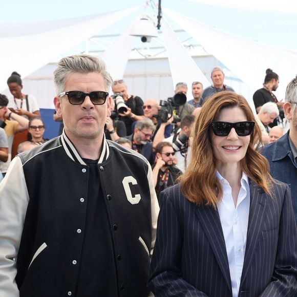 Benjamin Biolay et Chiara Mastroianni - Photocall du film "Marcello Mio" (Compétition) lors du 77ème Festival International du Film de Cannes (14 - 25 mai 2024), le 22 mai 2024. 
© Jacovides / Moreau / Bestimage