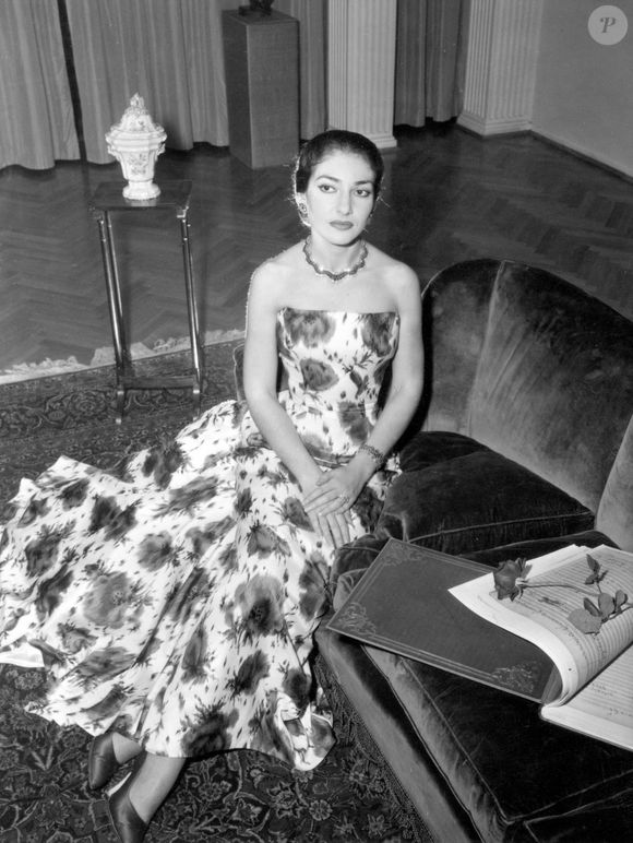 Et aurait alors  entreprit une perte de poids spectaculaire pour atteindre environ 55 kg en moins de deux ans.

Maria Callas Photo by Alamy/ABACAPRESS.COM