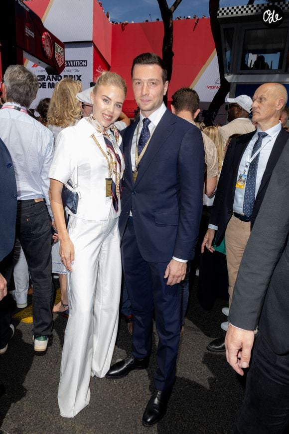 Jordan Bardella et Maria Carolina de Bourbon lors du Grand Prix de Formule 1 de Monaco, le 7 juin 2026. Photo d'Olivier Huitel/Pool/ABACAPRESS.COM