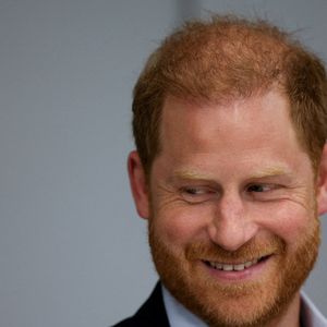 Le duc de Sussex lors d'une visite au Centre d'études sur les blessures causées par les explosions de l'Imperial College London, au Sir Michael Uren Hub à White City, à l'ouest de Londres.  © Plunkett Suzanne/PA Photos/ABACA