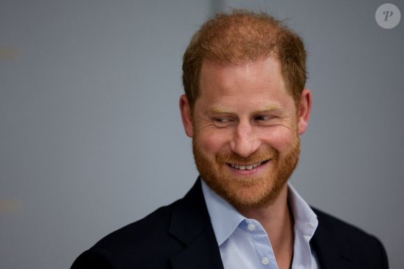 Le duc de Sussex lors d'une visite au Centre d'études sur les blessures causées par les explosions de l'Imperial College London, au Sir Michael Uren Hub à White City, à l'ouest de Londres.  © Plunkett Suzanne/PA Photos/ABACA