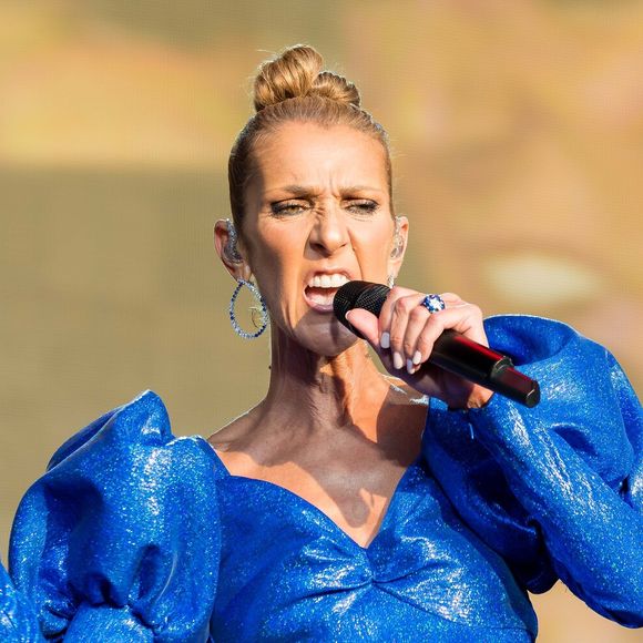 Très attachée à la capitale française, la star canadienne y a longtemps possédé un somptueux bien immobilier.

Céline Dion en concert lors du British Summer Time Festival "à Hyde Park. Londres.

Photo : Express Syndication / Bestimage