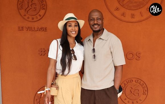 Mardi 15 septembre, le journaliste a expliqué sur Instagram que son MacBook Pro avait été volé après avoir déposé ses papiers dans un café du 13e arrondissement de Paris.

Harry Roselmack et sa compagne Jennifer Galap au photocall du village lors des Internationaux de France de Tennis de Roland Garros 2026, à Paris, France, le 30 mai 2026. © Dominique Jacovides/Bestimage