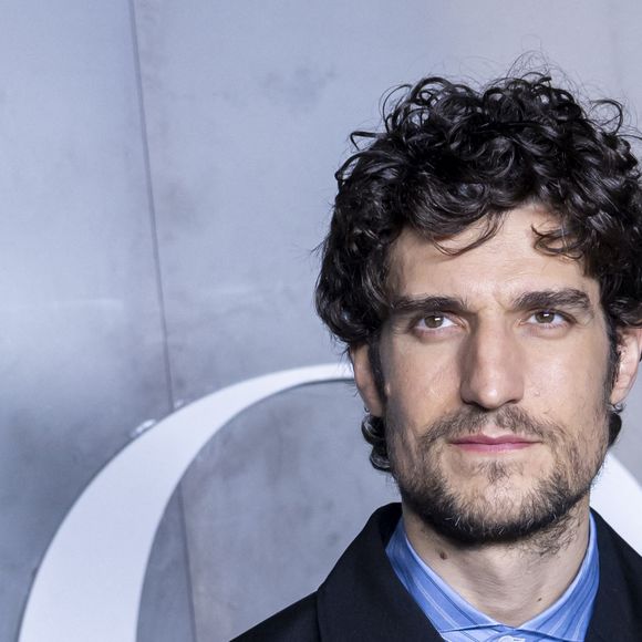Louis Garrel au photocall du défilé Dior Homme à l'École-Militaire lors de la semaine de la mode masculine automne/hiver 2025-2026 à Paris, France, le 24 janvier 2025. © Olivier Borde/Bestimage