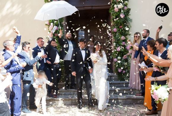 Exclusif - Arrivées et sorties du mariage religieux de Karine Ferri et Yoann Gourcuff à l'église de La Motte, France, le 8 juin 2019. Photo : Bestimage
