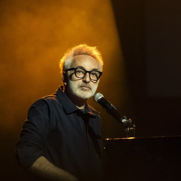 Vincent Delerm - Scène du Gala de la Fondation Recherche Alzheimer placée sous le signe de l’émotion et du partage avec un concert unique sur le thème "2 générations chantent pour la 3ème" à l’Olympia à Paris le 17 mars 2025. © Olivier Borde - Bertrand Rindoff/Bestimage