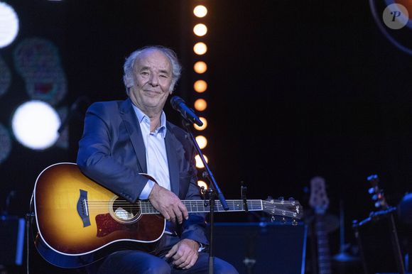 Info - Maxime Le Forestier victime d'un malaise lors de son concert à Antibes - Maxime Le Forestier - La Nuit de la Déprime revient aux Folies Bergère, le 3 février 2020. Pierre Perusseau / Bestimage