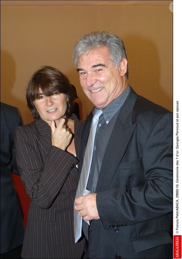 Georges Pernoud et son épouse lors de la cérémonie des 7 d'or. Photo datée du 27 octobre 2001. © Francis Petit/ABACA.
