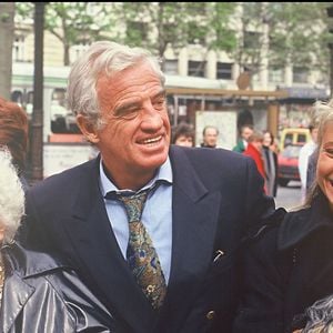 Archives - Jean-Paul Belmondo avec sa femme Natty et sa mère Madeleine.