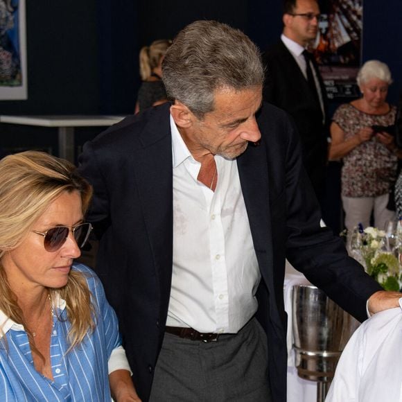 Exclusif - Sarah Poniatowski, Nicolas Sarkozy et Serge Varsano dans l'Espace VIP lors de la 9ème édition du "Longines Paris Eiffel Jumping" au Champ de Mars à Paris, France, le 25 juin 2023. © Perusseau-Veeren/Bestimage