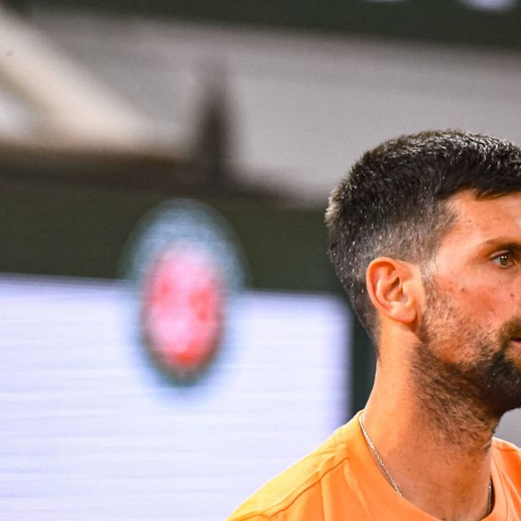 Novak Djokovic (SRB) aux internationaux de France de Tennis de Roland Garros 2026, à Paris, France, le 19 mai 2026. © Baptiste Autissier/Psnewz/Bestimage