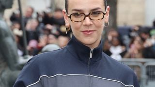 Pauline Ducruet et Louane optent pour cette même pièce très tendance au défilé Miu Miu