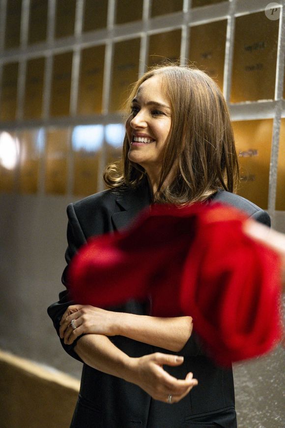 Natalie Portman a une plaque à son nom sur le mur des cinéastes de l'Institut Lumière décernée lors du Festival Lumière 2025 à Lyon le 14/10/2025. © Sandrine Thesillat / PsNewZ /Bestimage