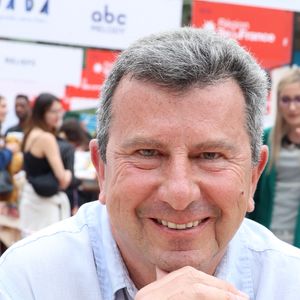 Pascal Bataille lors du Festival du Livre de Paris 2025 au Grand Palais à Paris le 12 avril 2025.

© Cédric Perrin / Bestimage