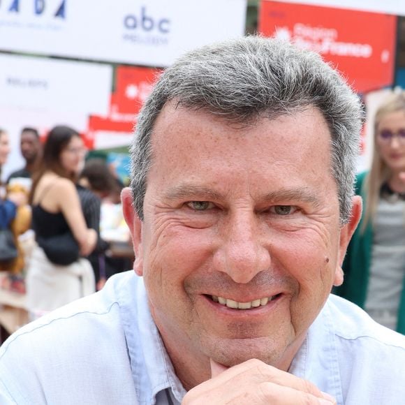 Pascal Bataille lors du Festival du Livre de Paris 2025 au Grand Palais à Paris le 12 avril 2025.

© Cédric Perrin / Bestimage