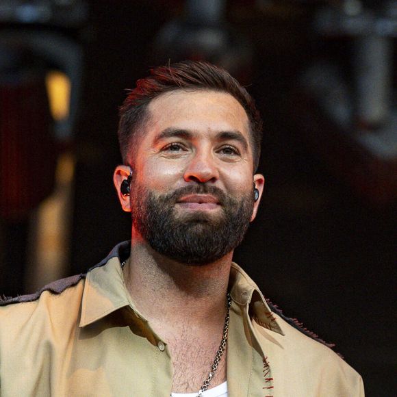 Dans son autobiographie Mi Vida, Kendji Girac revient sur sa première grande histoire d’amour.

Kendji Girac en concert lors du festival de musique du Printemps de Perouges au Chateau de Saint-Maurice-de-Remens. © Sandrine Thesillat / PsNewZ / Bestimage