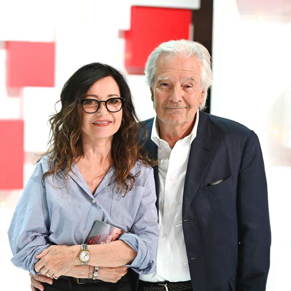 Evelyne Bouix et Pierre Arditi - Enregistrement de l'émission "Vivement Dimanche prochain" présentée par M.Drucker et diffusée le 19 septembre 2021 sur France 2. Le 11 septembre 2021
© Guillaume Gaffiot / Bestimage