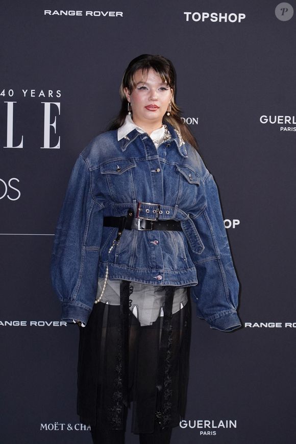 Lola Young lors des Elle Style Awards à la Brasserie Zedel à Londres, Royaume-Uni, le 9 septembre 2025. Photo par Ian West/PA Wire/ABACAPRESS.COM