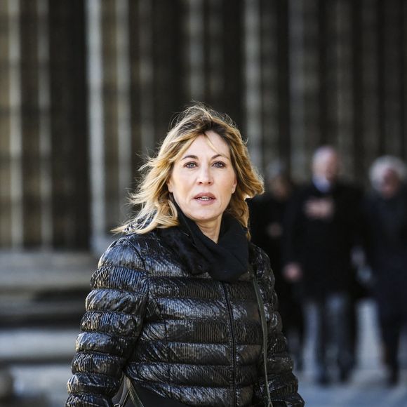 Mathilde Seigner lors de la cérémonie des obsèques du chanteur français Johnny Hallyday à l'église de la Madeleine à Paris, le 9 décembre 2017. Photo byDenis Allard/pool/ABACAPRESS.COM
