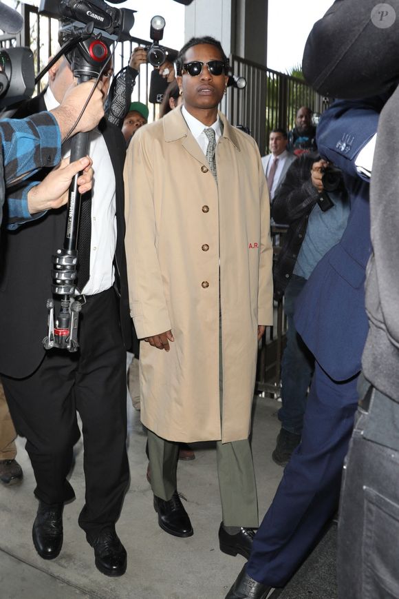 Asap Rocky devant le tribunal de Los Angeles.

Photo : Backgrid USA / Bestimage