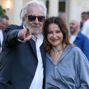 Cette dernière est pourtant située dans l'une des plus belles régions de France. 

Pierre Arditi et sa femme Evelyne Bouix. - Festival International du Film de Pauillac à La Maison d'Estournel à Saint-Estèph le 11 juillet 2025. © Jean-Marc Lhomer/Bestimage