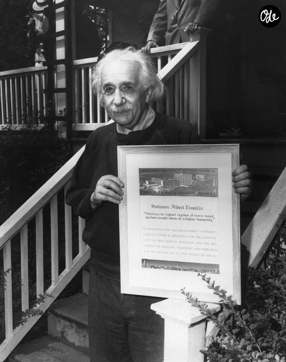 Albert Einstein, en juin 1952, à Princeton, aux États-Unis. 

© Keystone Press Agency/ZUMA Press Wire