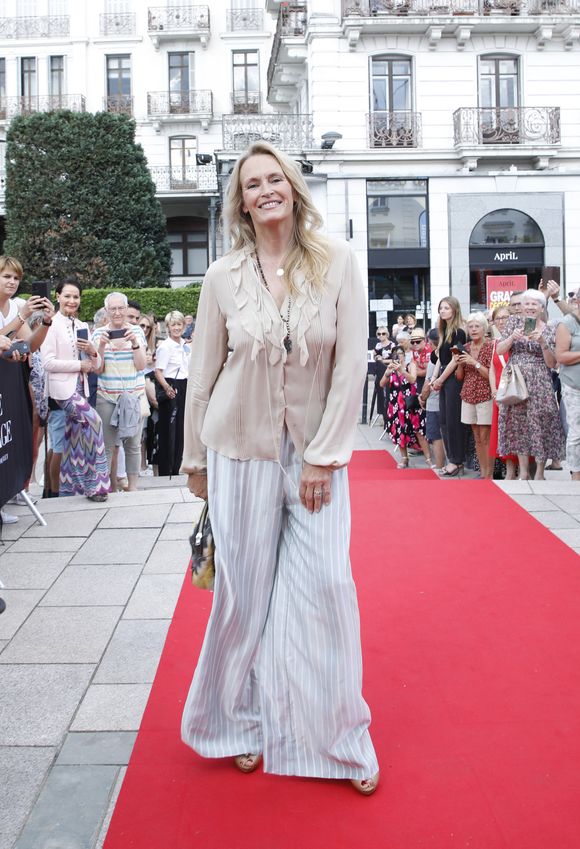 Exclusif -  Estelle Lefébure lors de la 2ème édition du Festival du Cinéma Français et Gastronomie d'Aix-les-Bains le 8 juin 2023.
© Denis Guignebourg / Bestimage