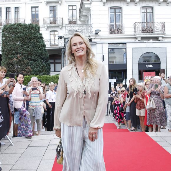 Exclusif -  Estelle Lefébure lors de la 2ème édition du Festival du Cinéma Français et Gastronomie d'Aix-les-Bains le 8 juin 2023.
© Denis Guignebourg / Bestimage