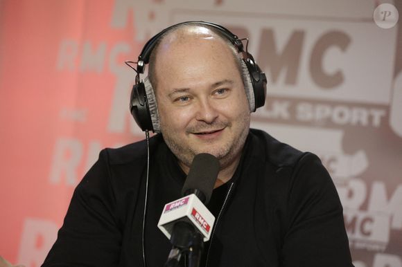 "Nathalie est plus forte que moi, elle est exceptionnelle" a déclaré celui qui a aussi confié avoir "souvent pleuré" sur son téléphone en lisant les messages de soutien de ses anciens auditeurs.

Exclusif. Sébastien Cauet est interviewé par Brigitte Lahaie sur la radio RMC à Paris, France, le 07 mars 2016. Photo by Jerome Domine/ABACAPRESS.COM