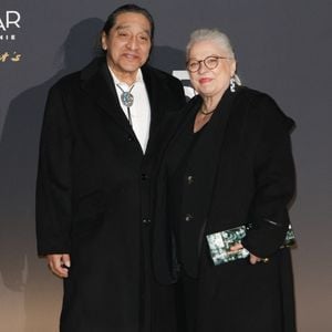 Josiane Balasko et son mari George Aguilar au photocall du dîner de la 50ème édition de la cérémonie des César au Fouquet's à Paris, France, le 28 février 2025. © Coadic Guirec/Bestimage