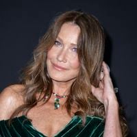 "C'est une bénédiction" : Ce message de Carla Bruni-Sarkozy adressé aux femmes en plein octobre rose va remonter le moral des patientes
