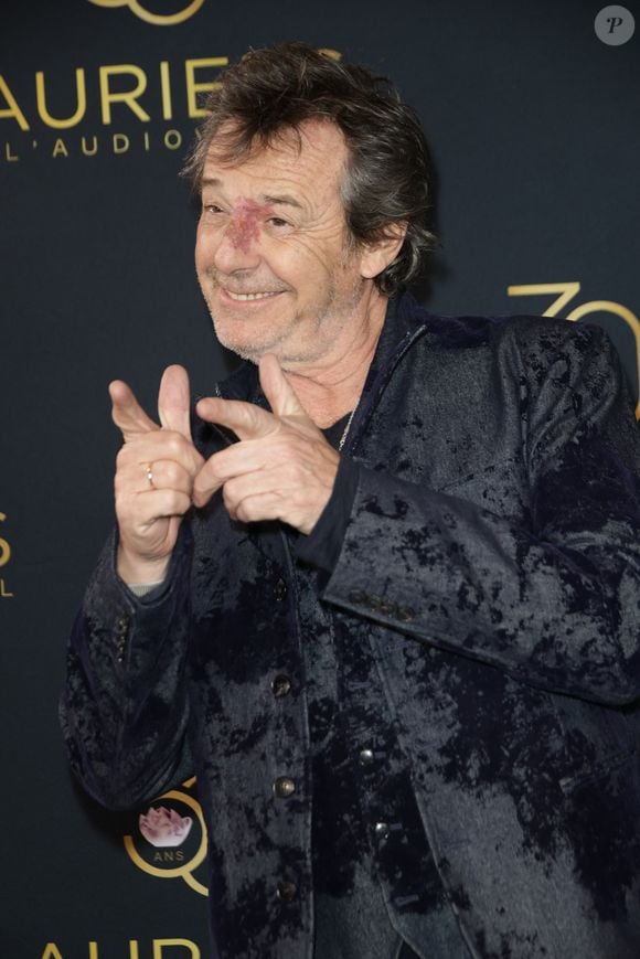 Jean-Luc Reichmann - Photocall de la 30ème cérémonie des Lauriers de l'audiovisuel au théâtre Marigny à Paris le 24 février 2025. © Coadic Guirec/Bestimage